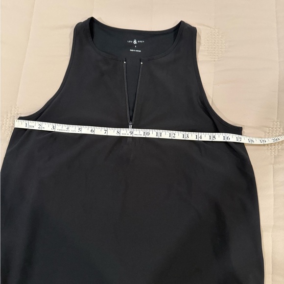 Lou & Grey classic trapeze dress, black with built-in bra, zip v-neck,& pockets! - Picture 6 of 7